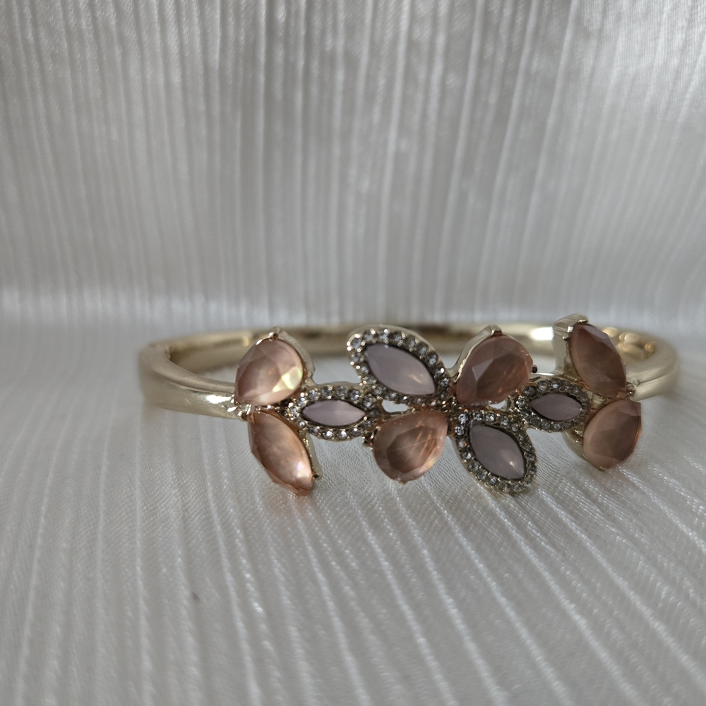 Elegant Gold and Pink Floral Bracelet